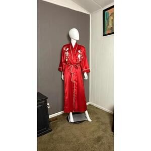 Vintage 1990's Red Embroidered Satin Robe from Natori for I.MAGNIN Embroidered